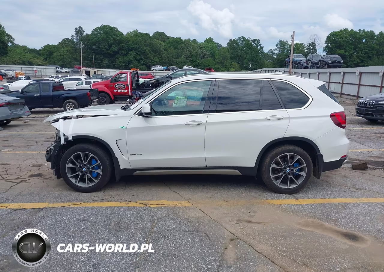 2018 BMW X5 xDrive35I VIN:5UXKR0C58J0X86054 - 14
