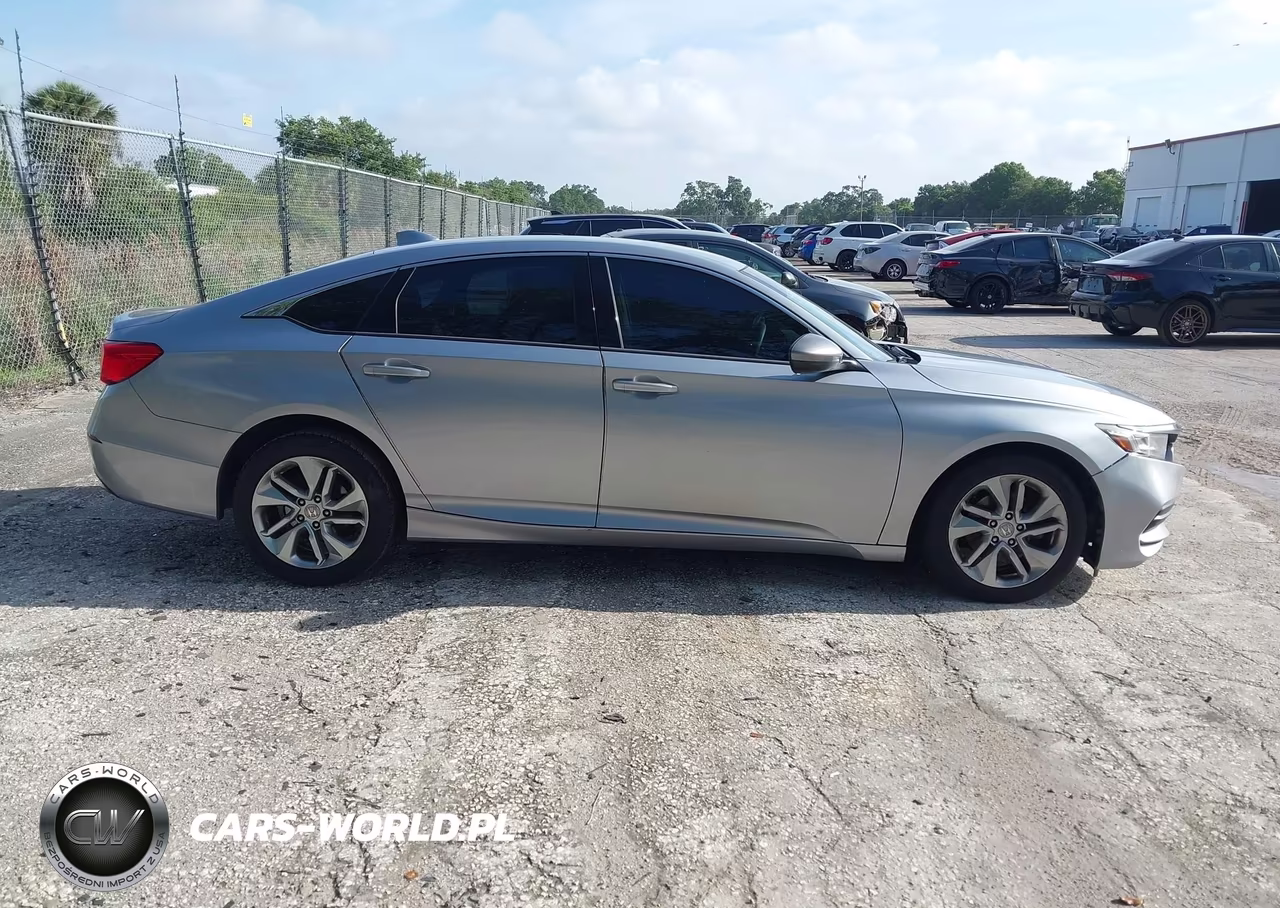 2018 Honda Accord Lx VIN:1HGCV1F18JA076261 - 13