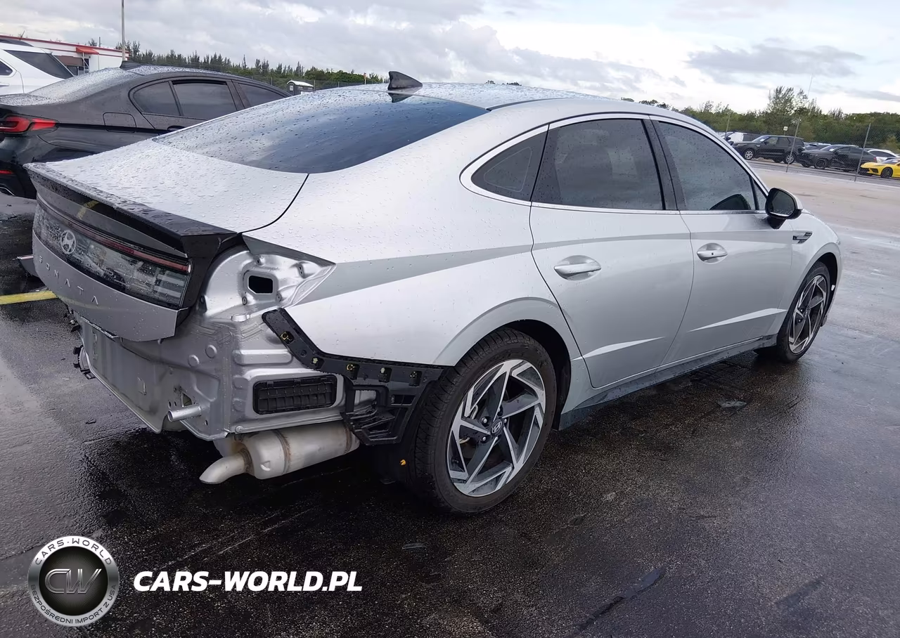 2026 Hyundai Sonata Sel Sport VIN:KMHL64JA2TA524402 - 4