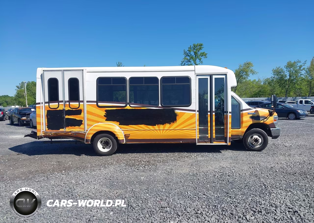 2016 Ford E-450 Cutaway VIN:1FDFE4FS0GDC07143 - 13