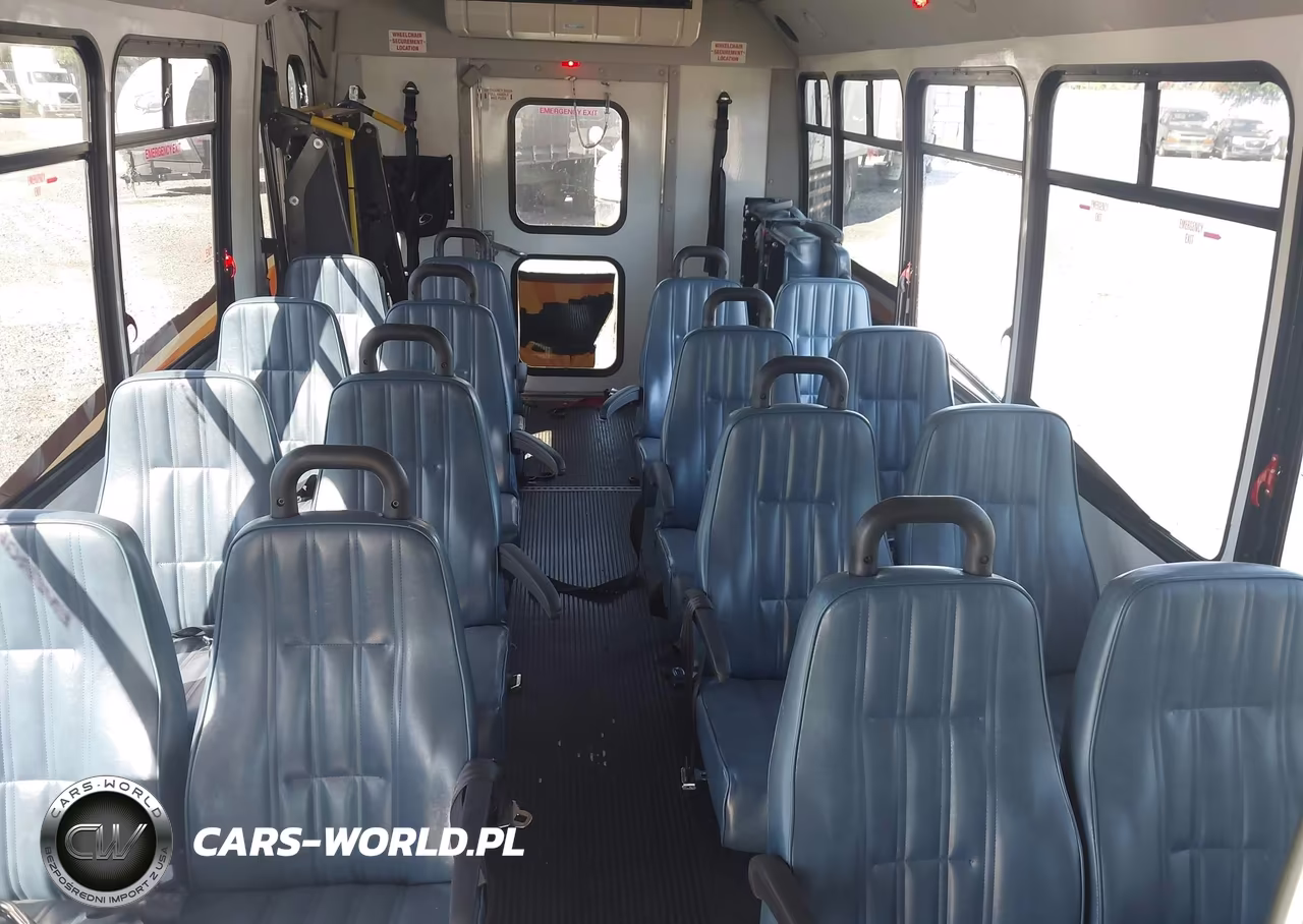 2016 Ford E-450 Cutaway VIN:1FDFE4FS0GDC07143 - 6