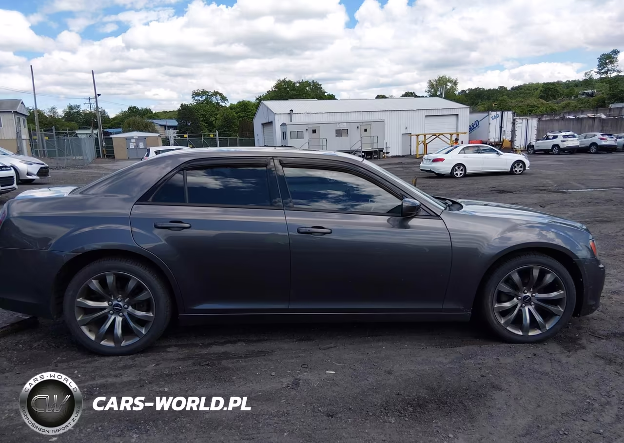 2014 Chrysler 300 300S VIN:2C3CCABG0EH280255 - 13