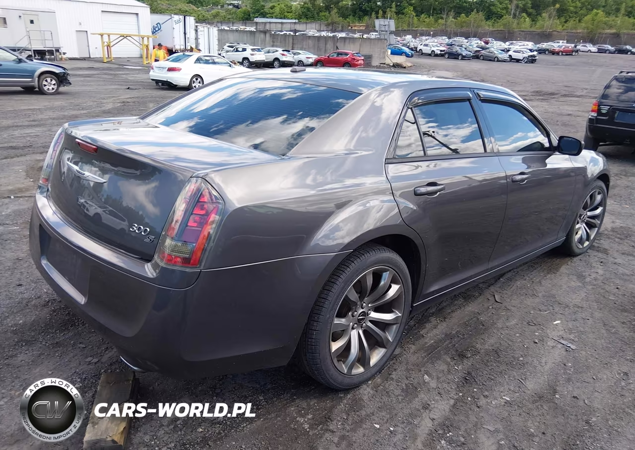 2014 Chrysler 300 300S VIN:2C3CCABG0EH280255 - 4