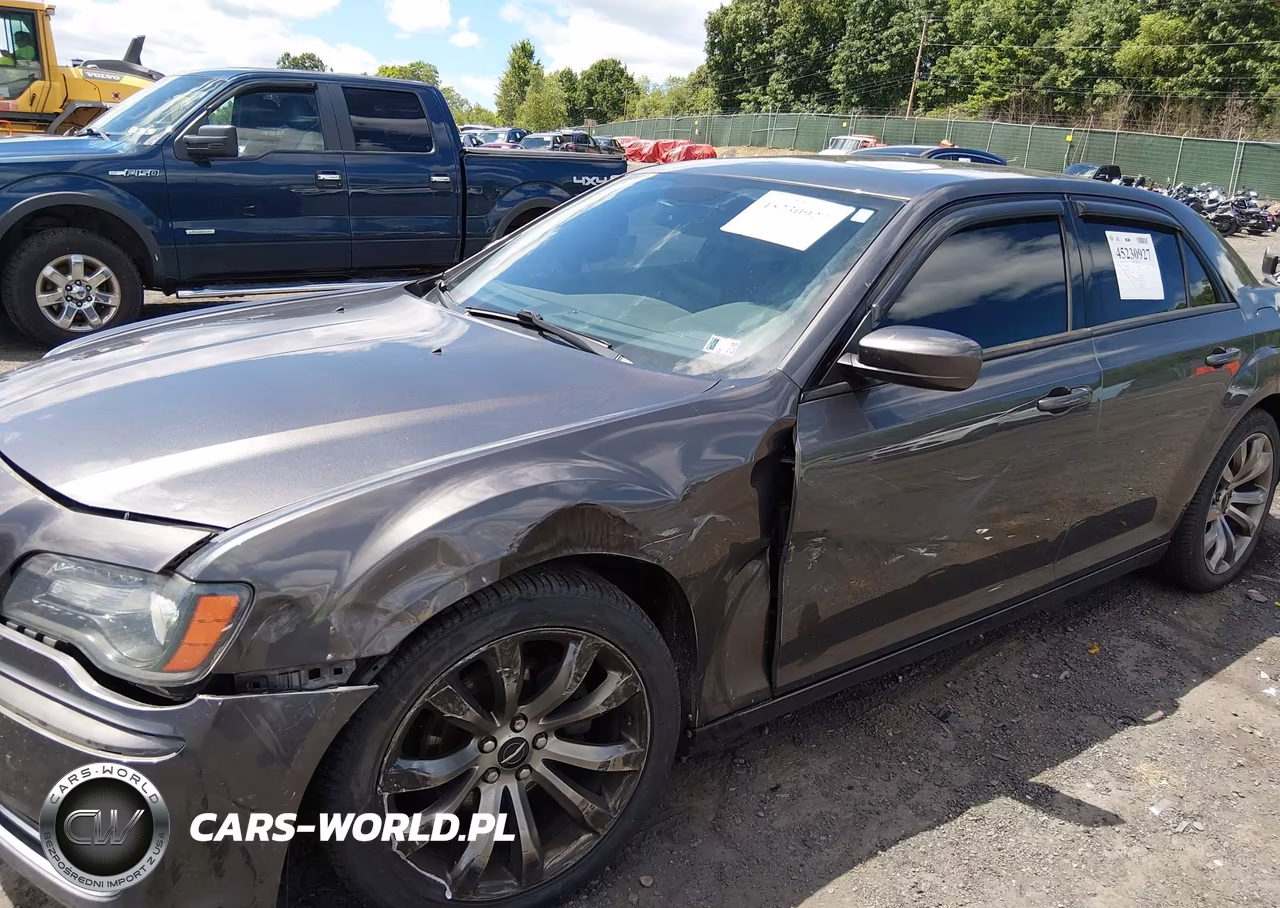 2014 Chrysler 300 300S VIN:2C3CCABG0EH280255 - 6