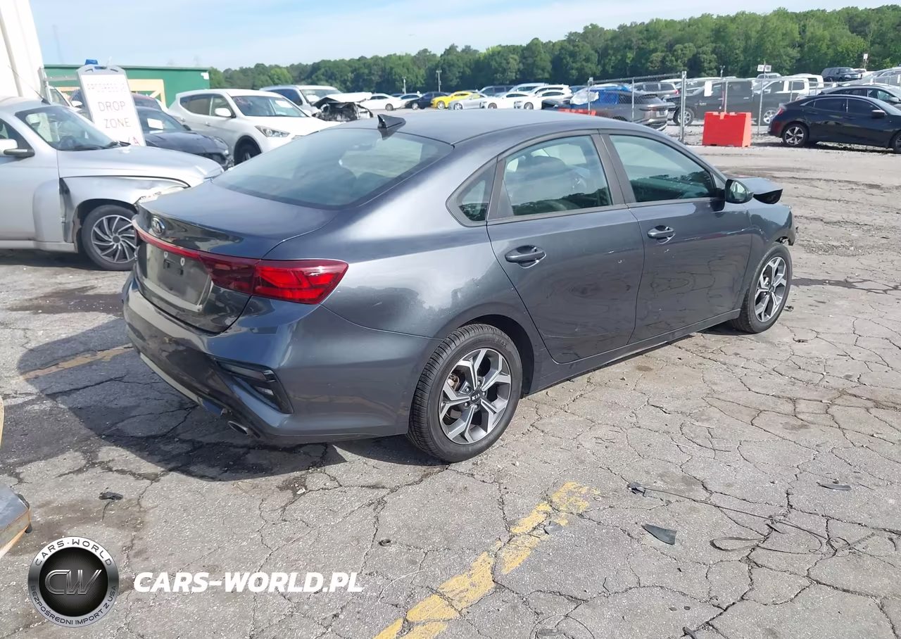 2019 Kia Forte Lxs VIN:3KPF24AD9KE064870 - 4