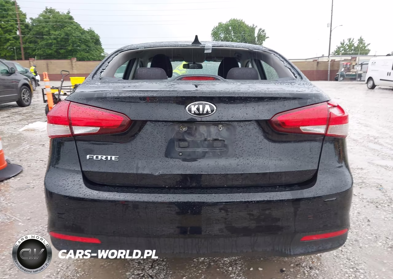 2018 Kia Forte Lx VIN:3KPFK4A74JE193074 - 16