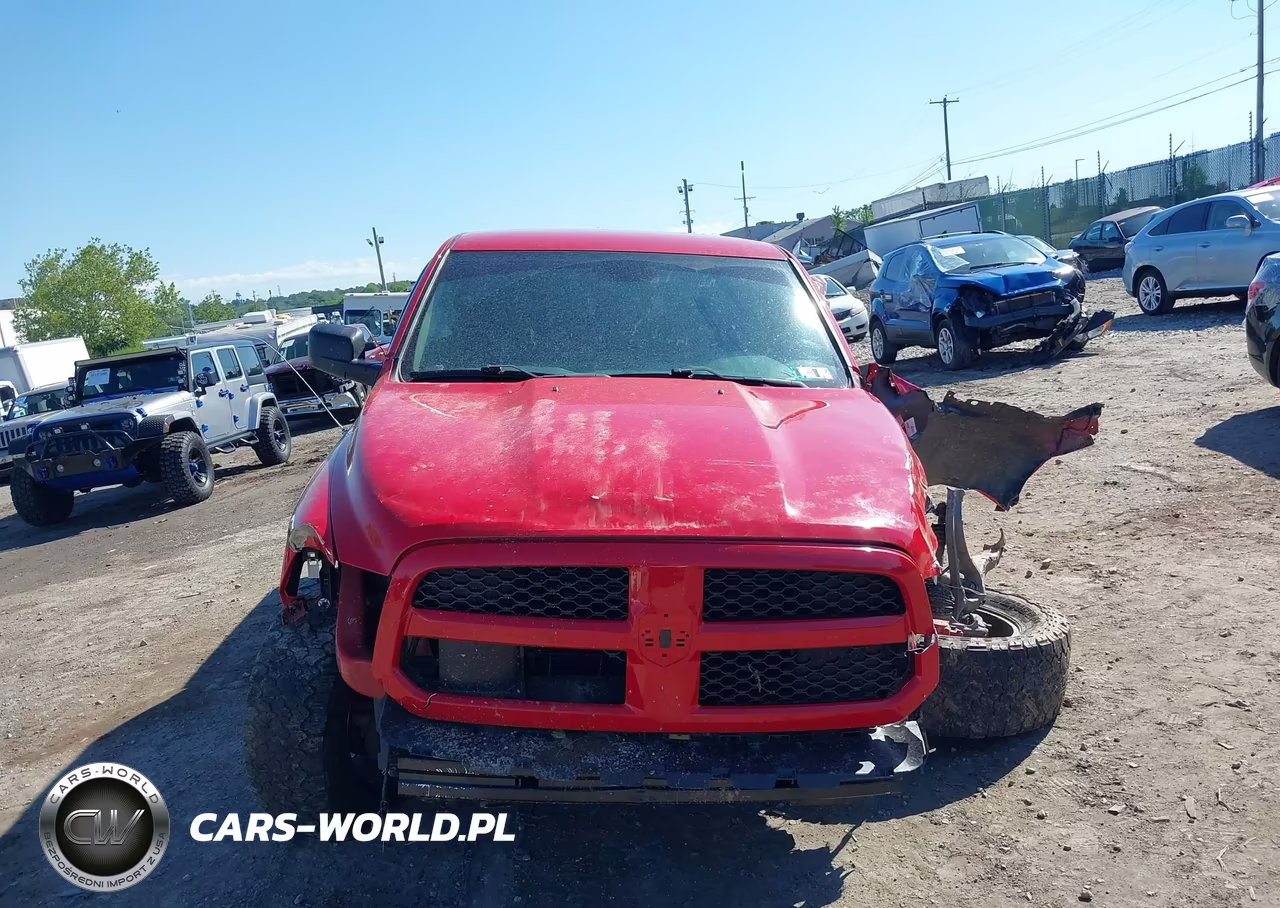 2019 Ram 1500 Classic VIN:1C6RR7FT1KS567890 - 11