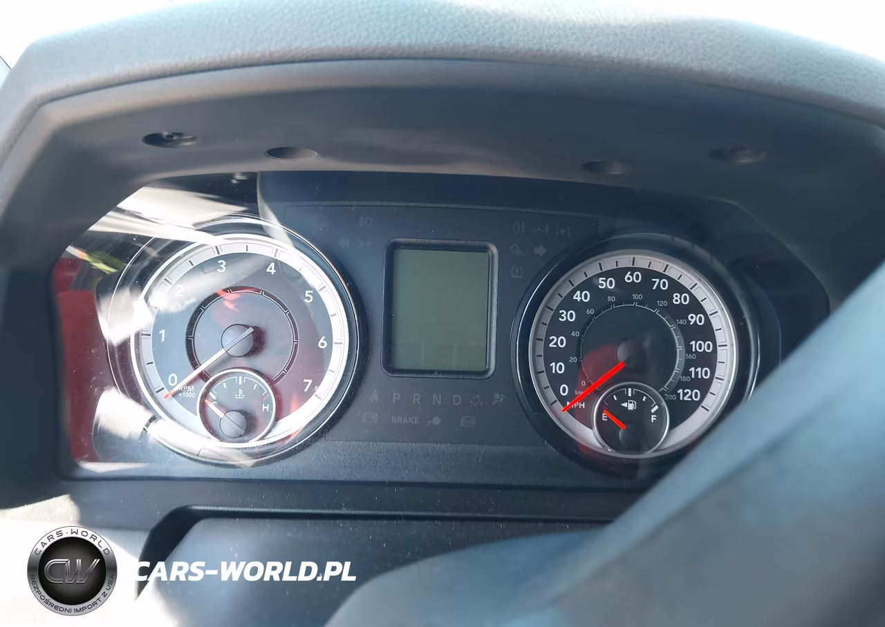 2019 Ram 1500 Classic VIN:1C6RR7FT1KS567890 - 7