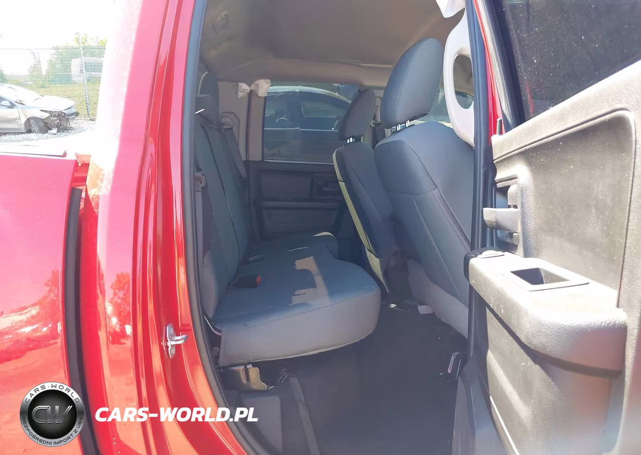 2019 Ram 1500 Classic VIN:1C6RR7FT1KS567890 - 8