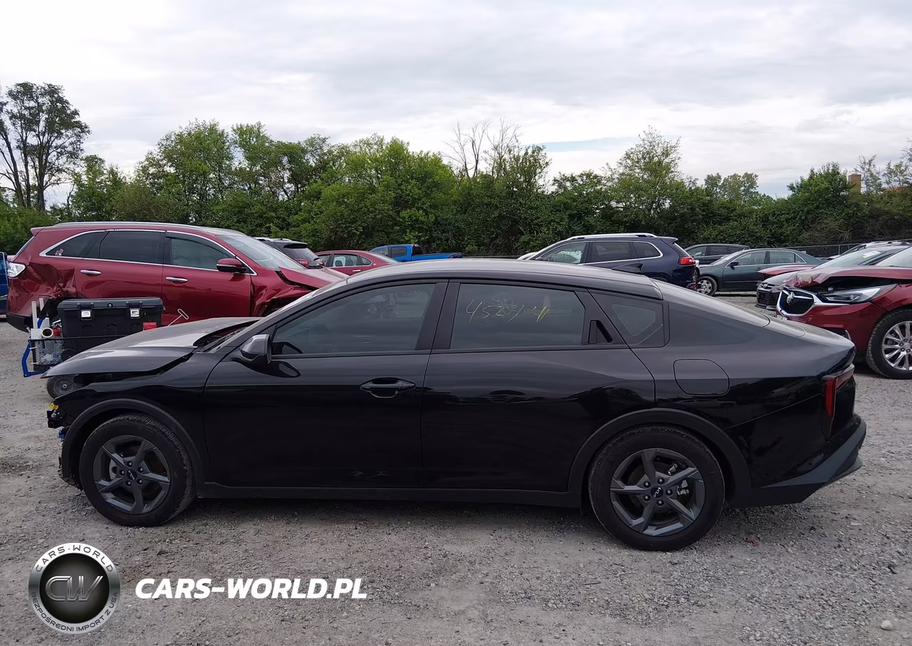 2025 Kia K4 Lxs VIN:3KPFT4DE5SE170119 - 15