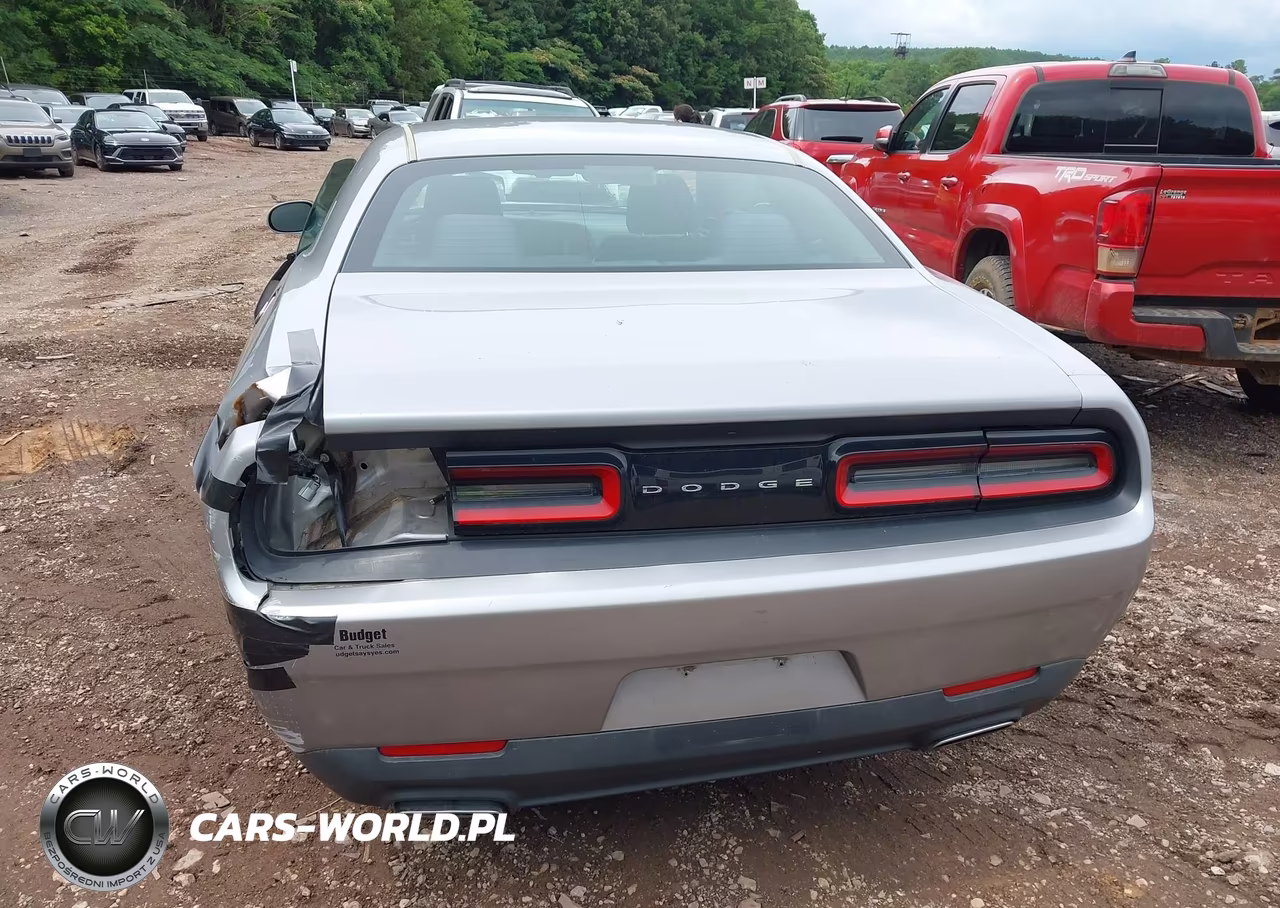2017 Dodge Challenger Sxt VIN:2C3CDZAG5HH573697 - 16