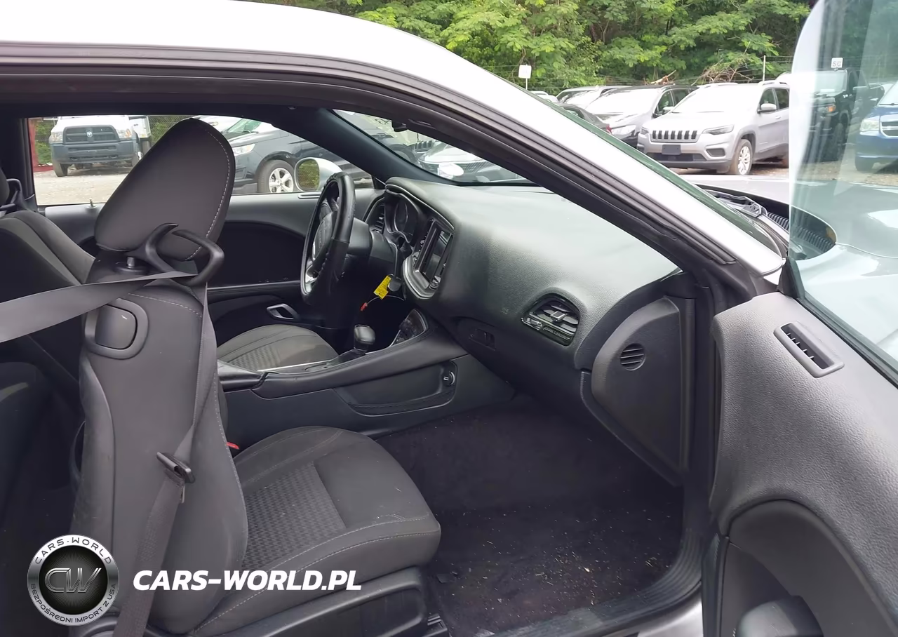 2017 Dodge Challenger Sxt VIN:2C3CDZAG5HH573697 - 5