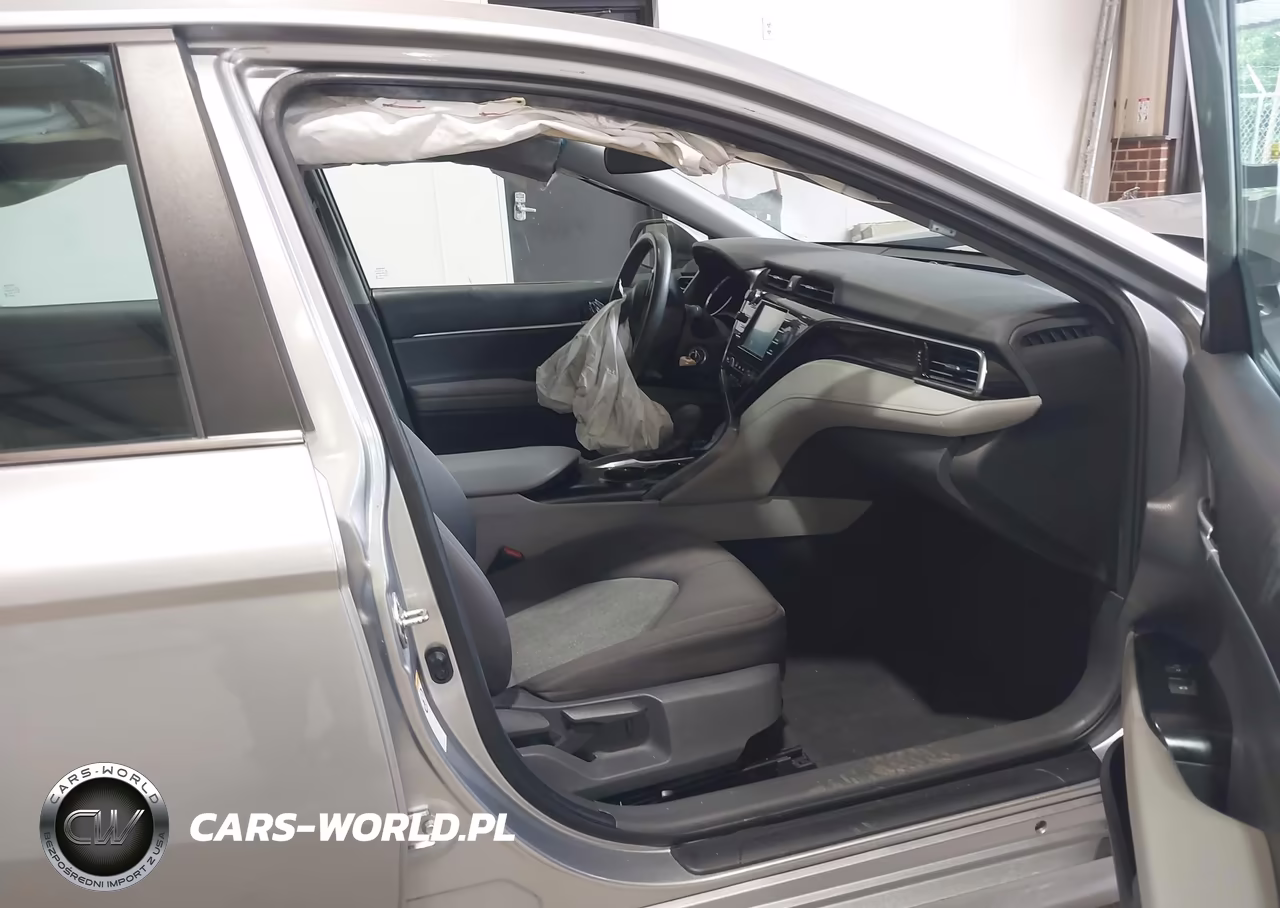 2019 Toyota Camry Le VIN:4T1B11HK5KU246034 - 5