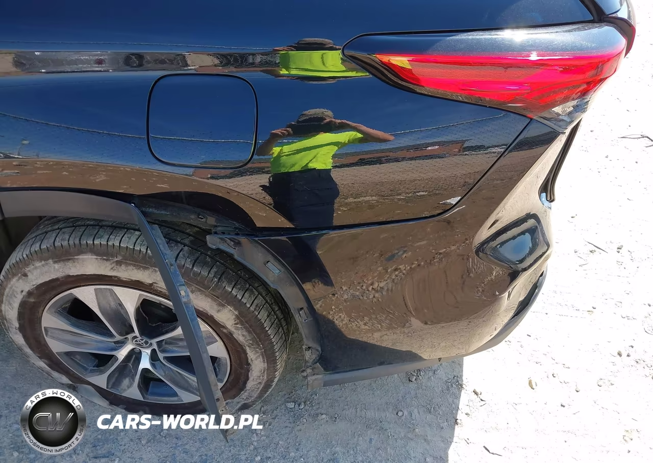 2022 Toyota Highlander Xle VIN:5TDGZRBH6NS590155 - 6