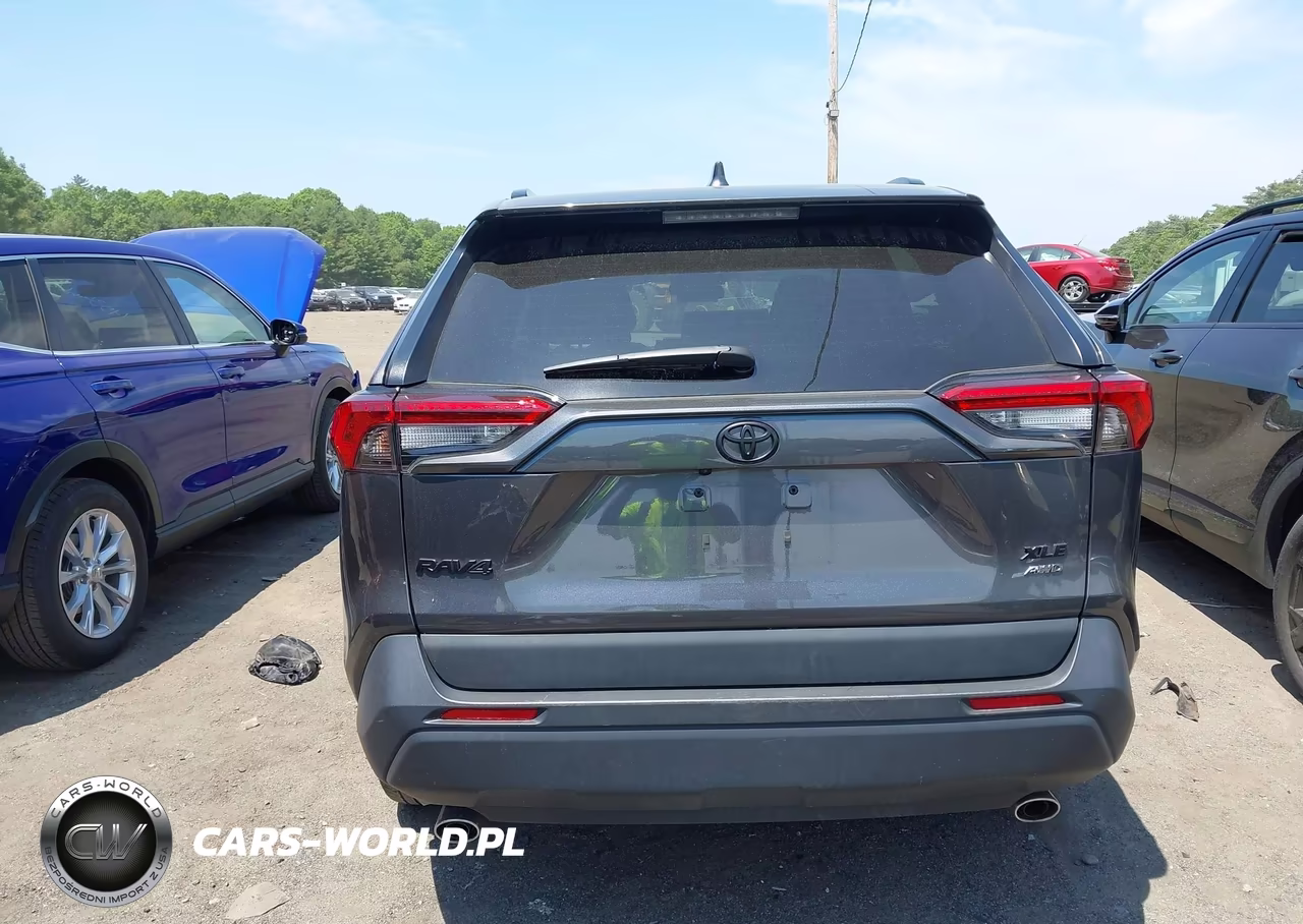 2024 Toyota Rav4 Xle VIN:2T3P1RFVXRC479086 - 17