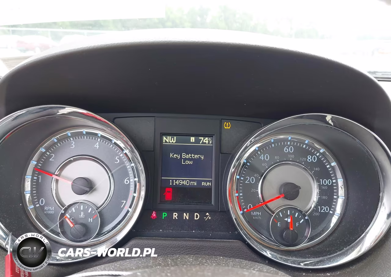 2012 Chrysler Town & Country Touring-L VIN:2C4RC1CG9CR411047 - 7