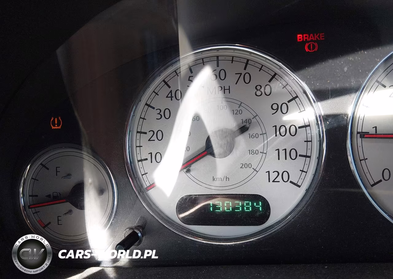 2005 Chrysler Town & Country Limited VIN:2C4GP64L25R136080 - 12