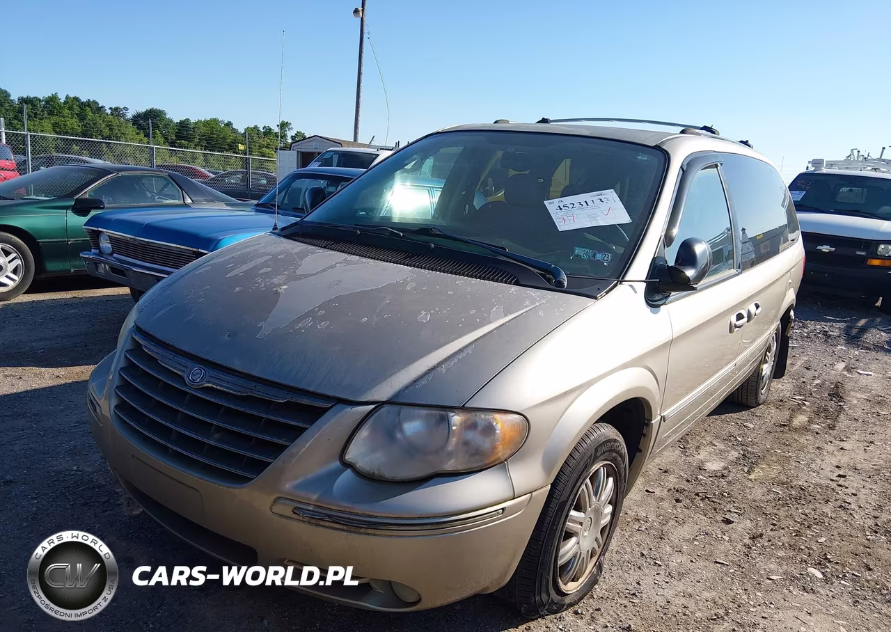 2005 Chrysler Town & Country Limited VIN:2C4GP64L25R136080 - 6