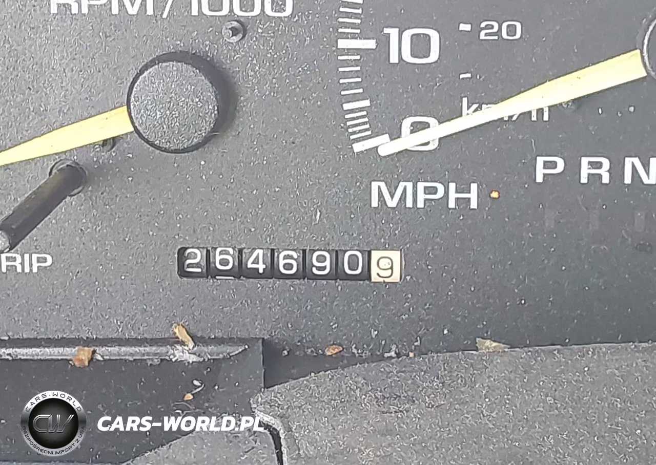 1998 Chevrolet Suburban 1500 VIN:3GNFK16R4WG149880 - 15