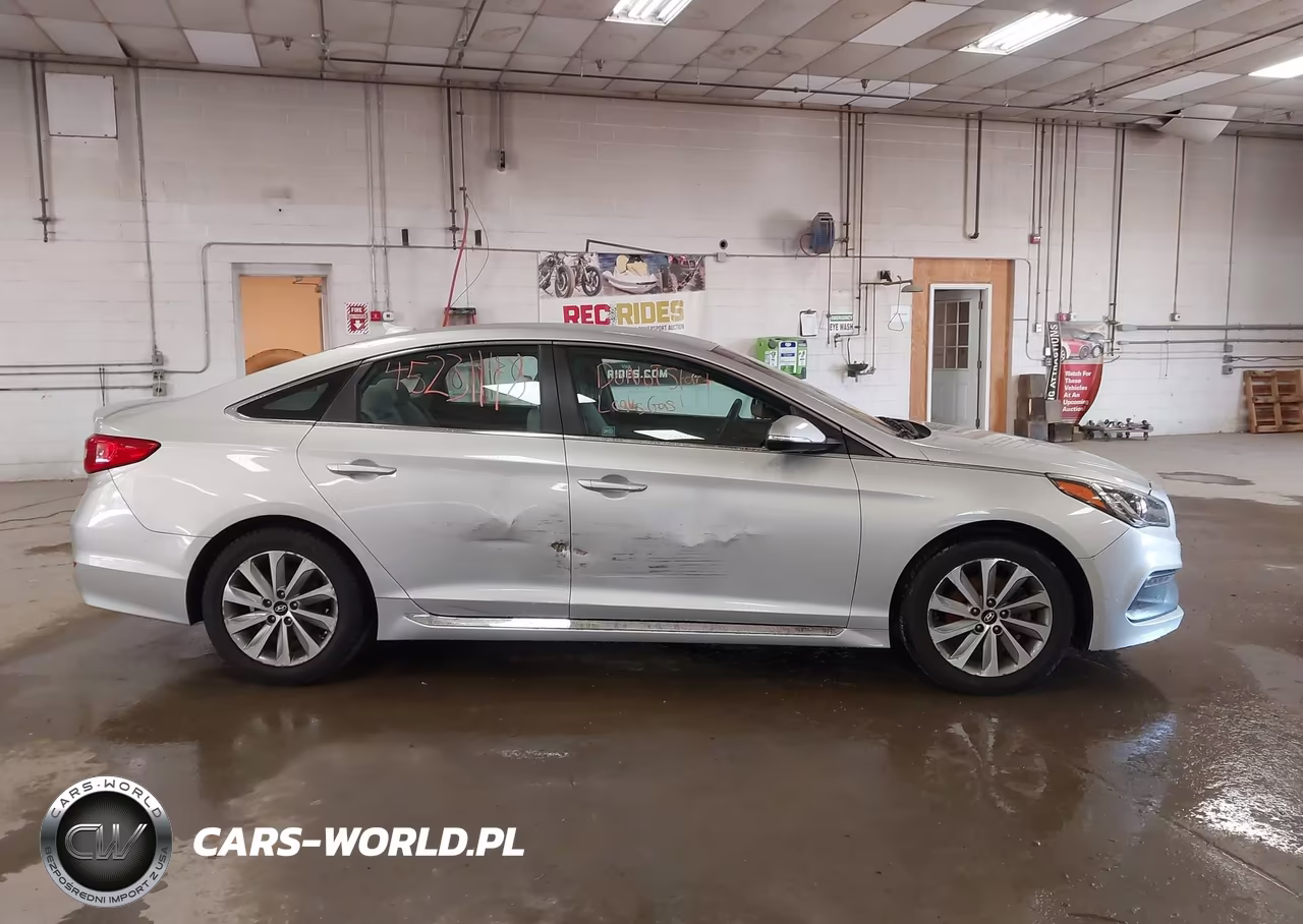 2016 Hyundai Sonata Sport VIN:5NPE34AF5GH288179 - 13