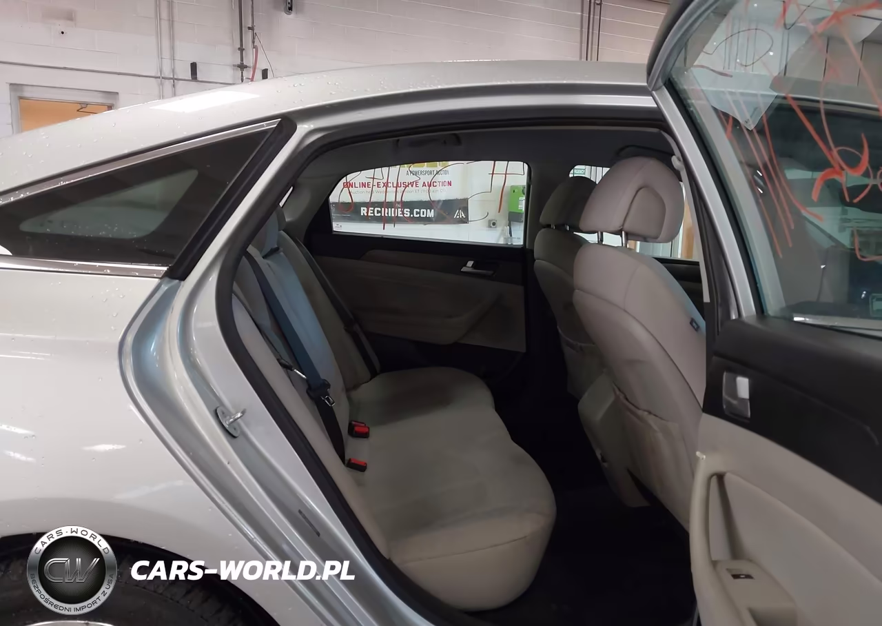 2016 Hyundai Sonata Sport VIN:5NPE34AF5GH288179 - 8