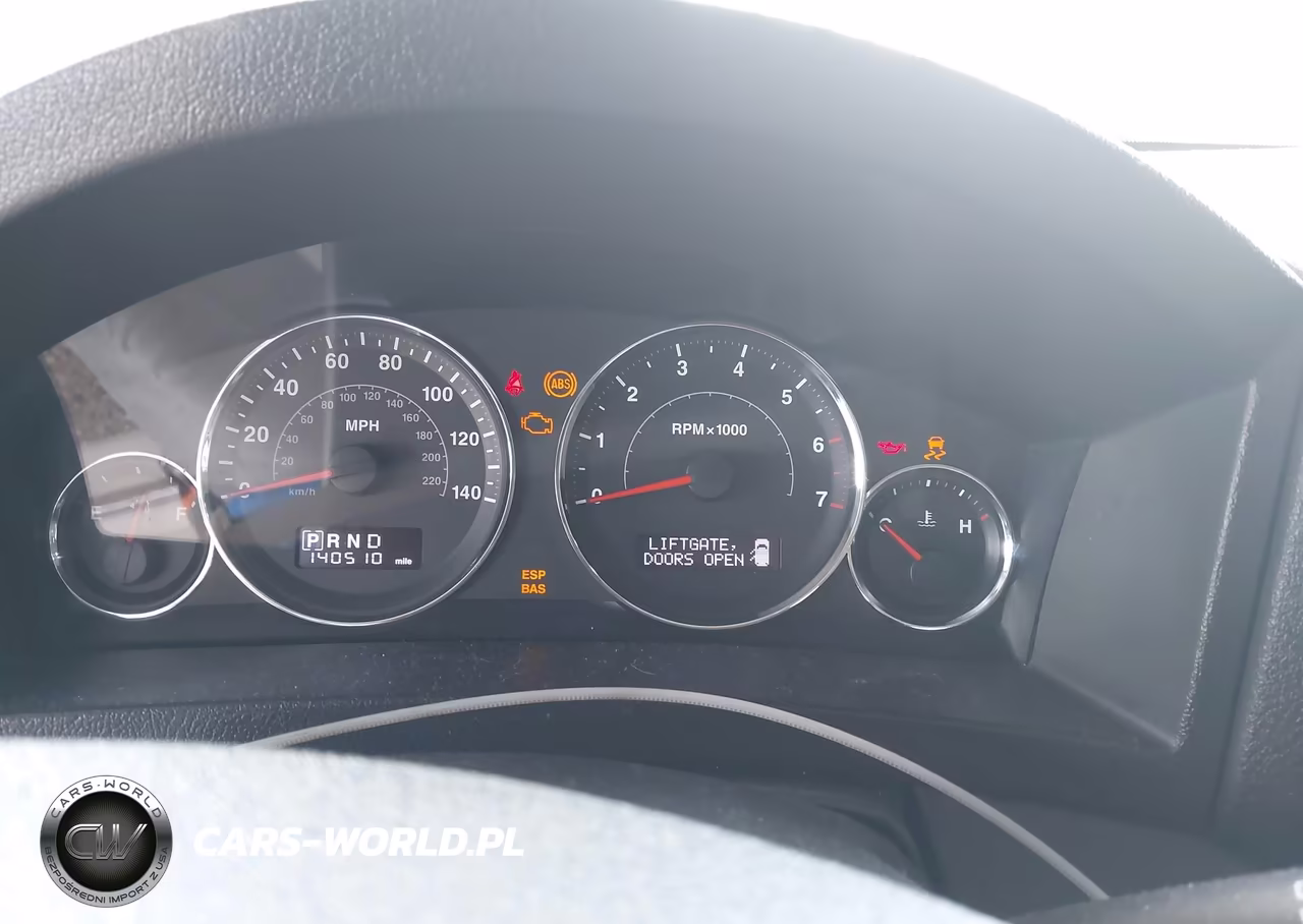 2010 Jeep Grand Cherokee Laredo VIN:1J4PR4GK2AC114319 - 7
