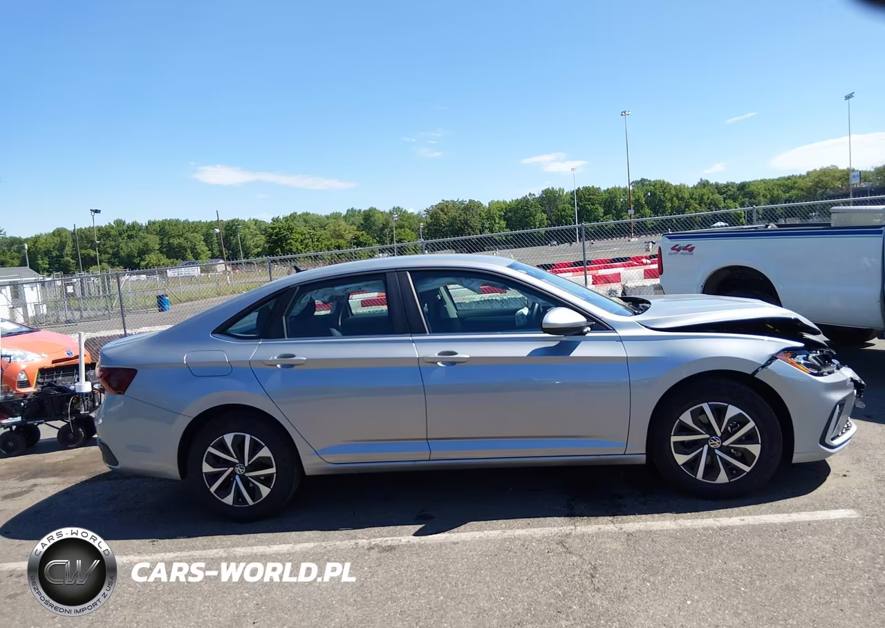 2026 Volkswagen Jetta S VIN:3VW5W7BU3TM027222 - 13