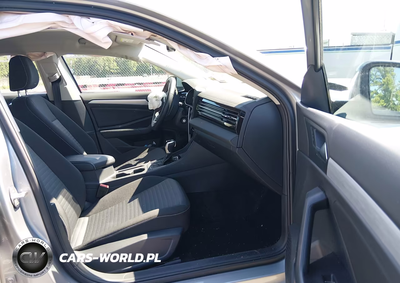 2026 Volkswagen Jetta S VIN:3VW5W7BU3TM027222 - 5