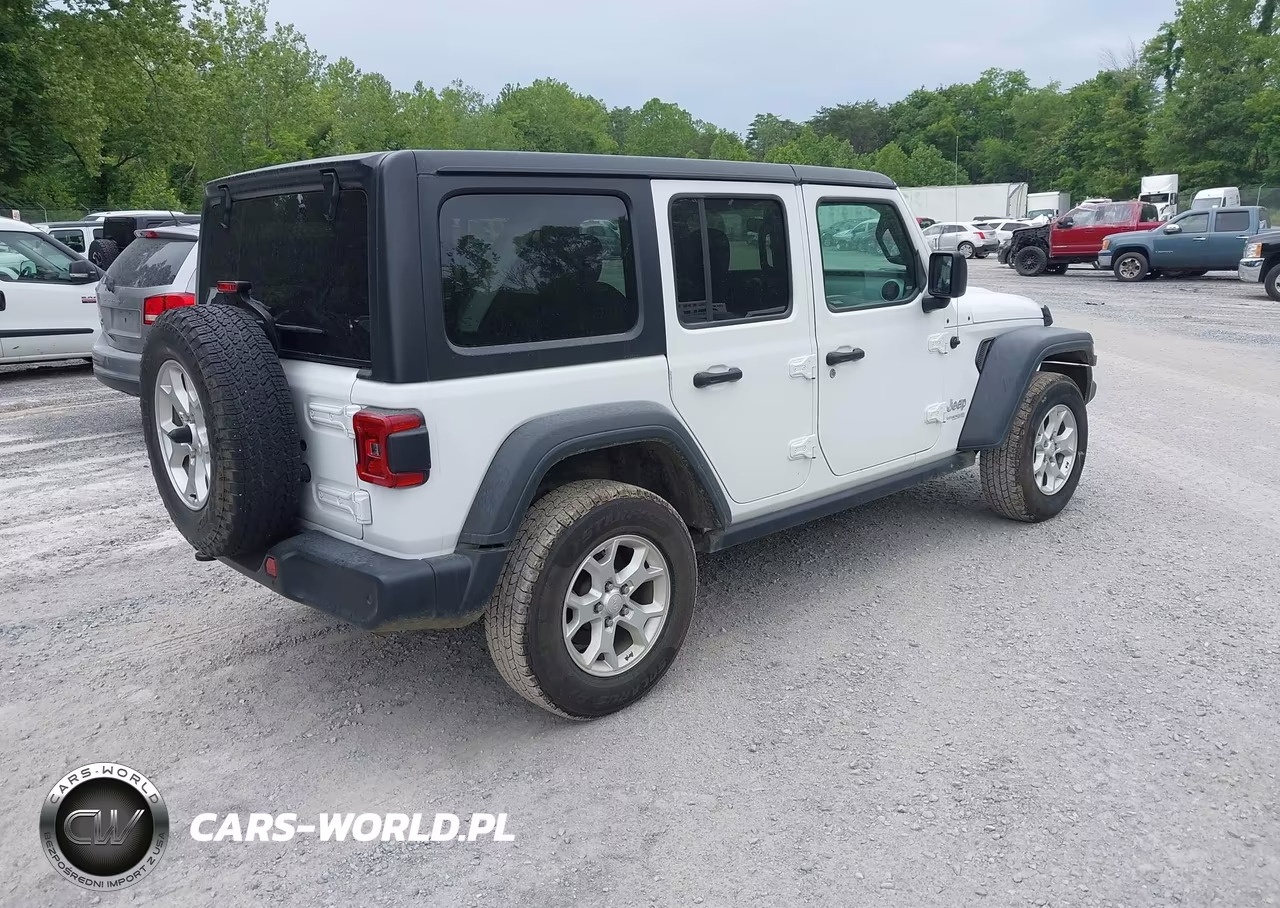 2021 Jeep Wrangler Unlimited Islander 4X4 VIN:1C4HJXDG1MW647333 - 4