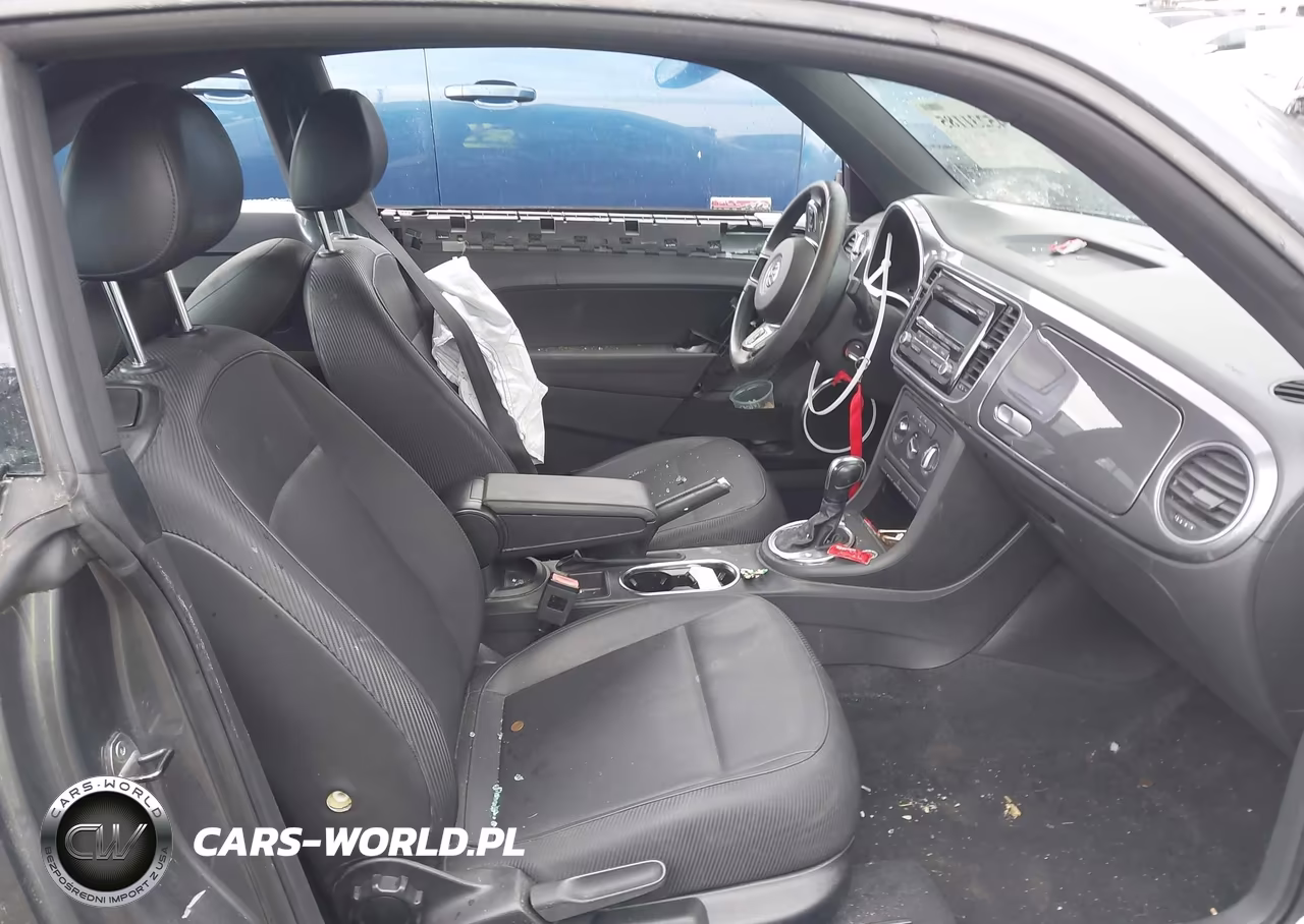 2014 Volkswagen Beetle 2.5L VIN:3VWJP7ATXEM608885 - 5