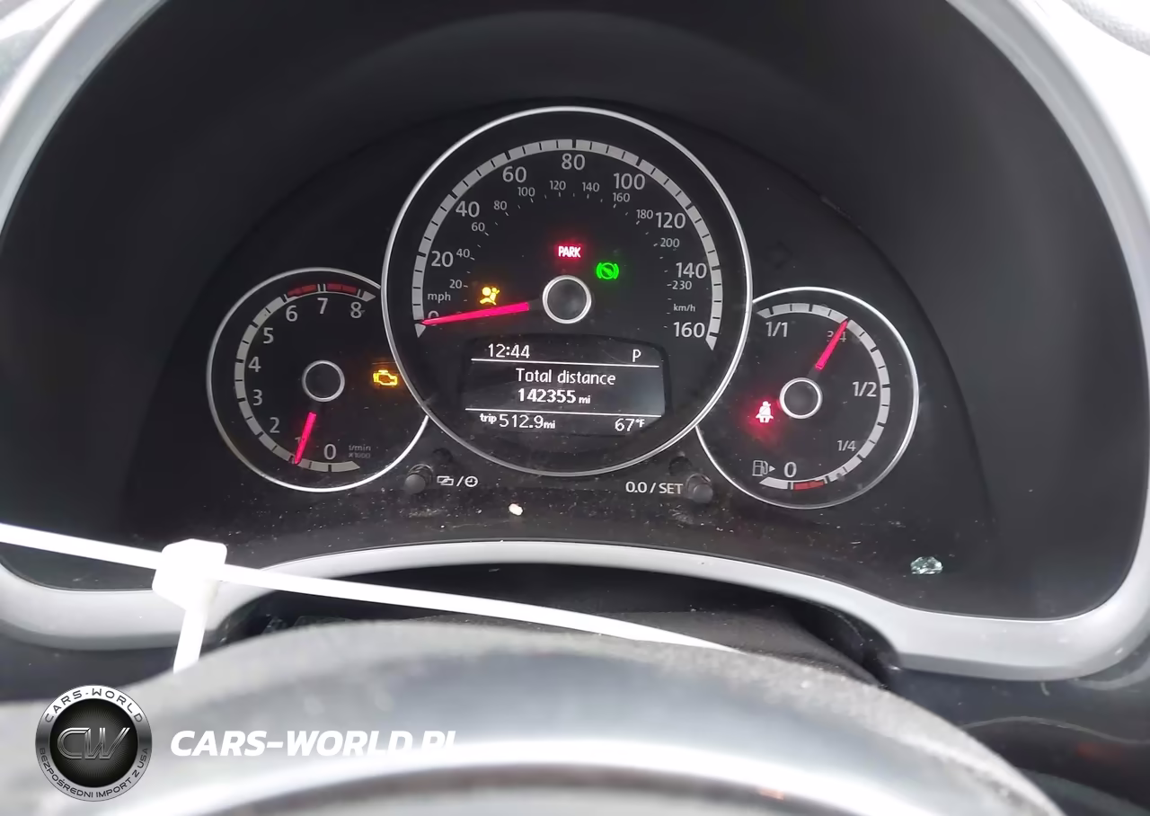 2014 Volkswagen Beetle 2.5L VIN:3VWJP7ATXEM608885 - 7
