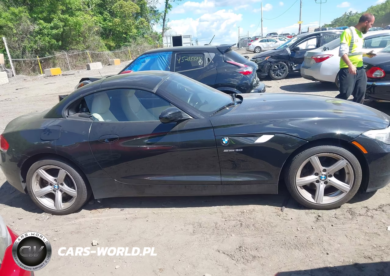 2009 BMW Z4 Sdrive30I VIN:WBALM53589E161196 - 13