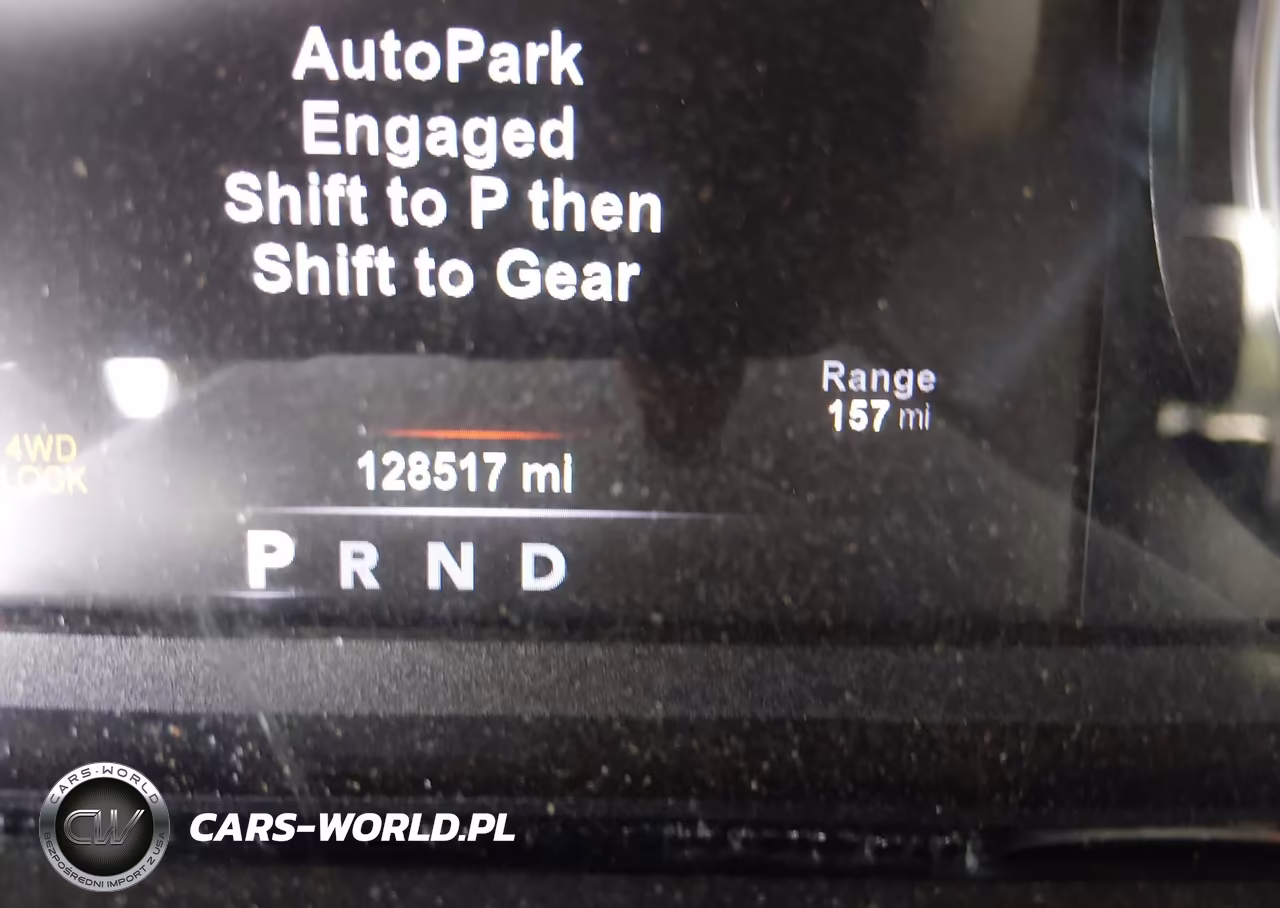 2018 Ram 1500 Sport VIN:1C6RR7MT9JS277124 - 16