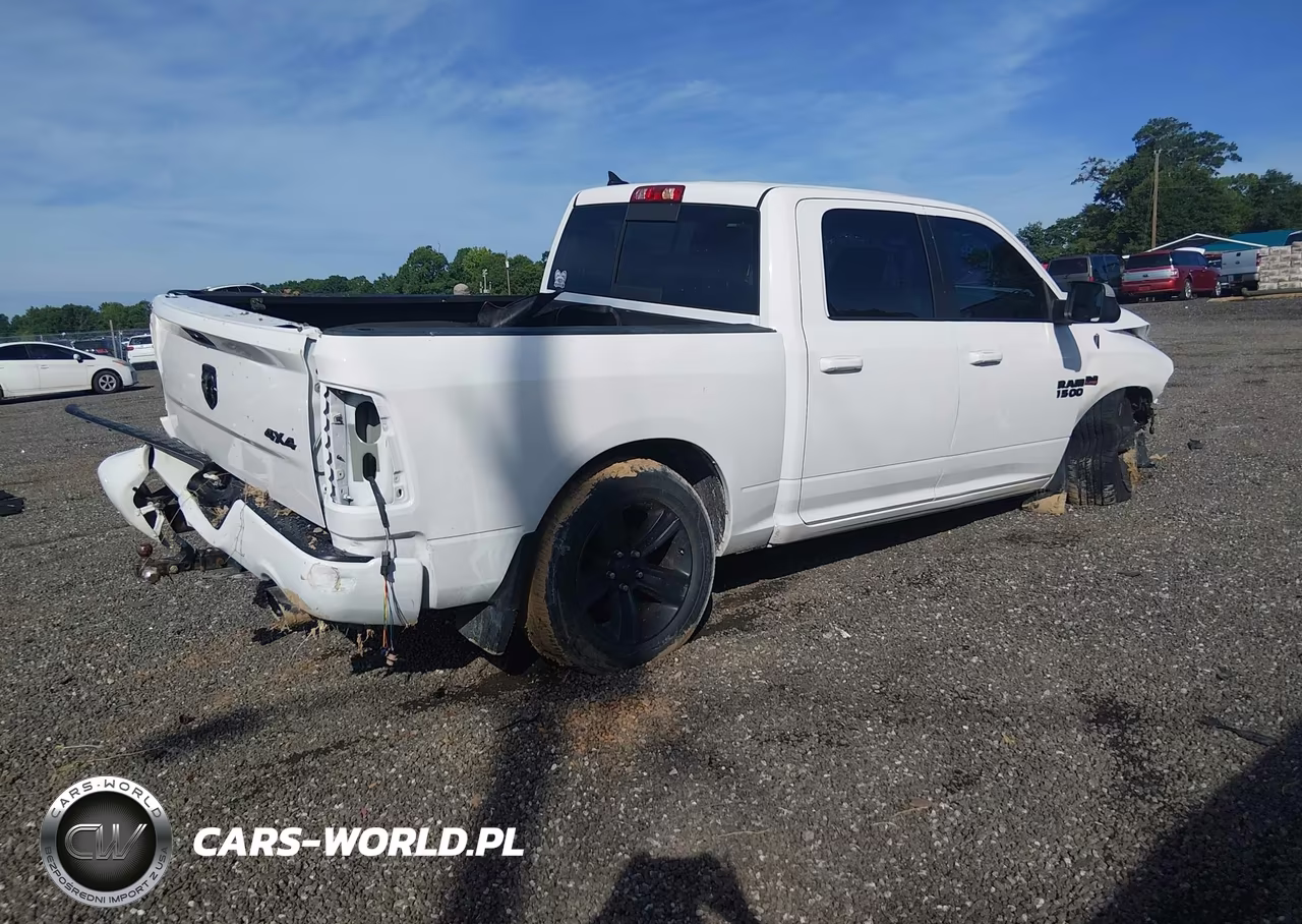 2018 Ram 1500 Sport VIN:1C6RR7MT9JS277124 - 4