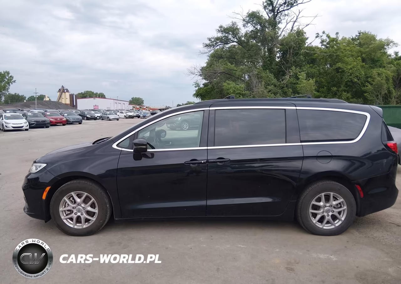 2022 Chrysler Pacifica Touring L VIN:2C4RC1BG0NR211906 - 14