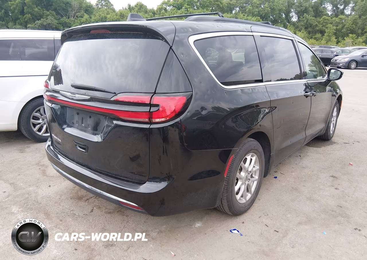 2022 Chrysler Pacifica Touring L VIN:2C4RC1BG0NR211906 - 4