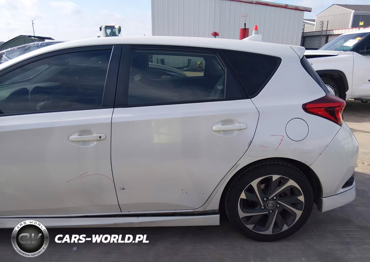 2018 Toyota Corolla Im VIN:JTNKARJE4JJ571907 - 18