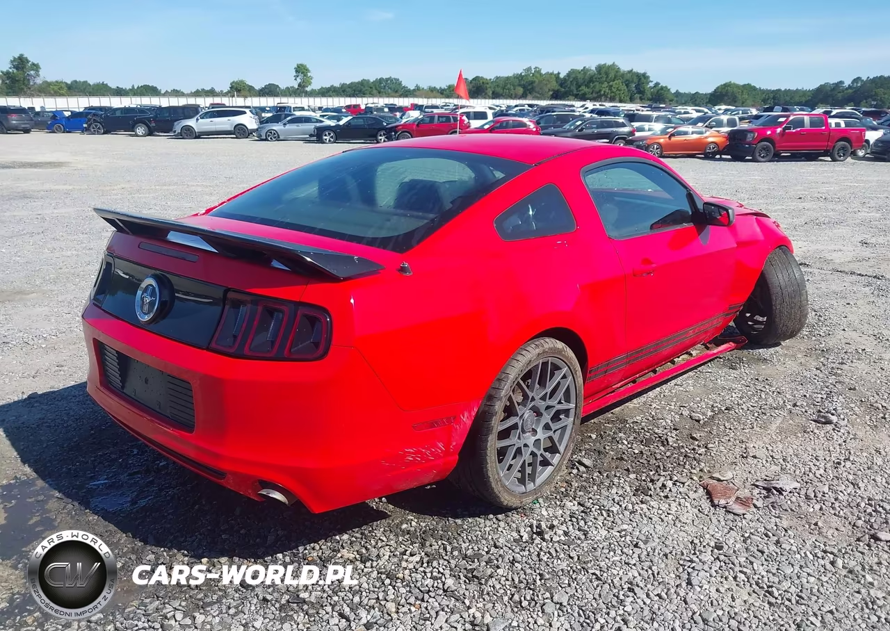 2014 Ford Mustang V6 VIN:1ZVBP8AM8E5324454 - 4