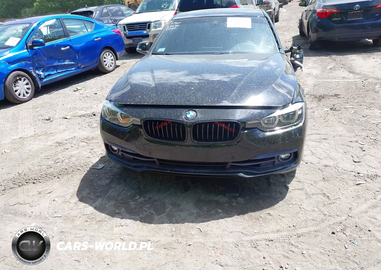 2018 BMW 330I xDrive VIN:WBA8D9G5XJNU67702 - 12