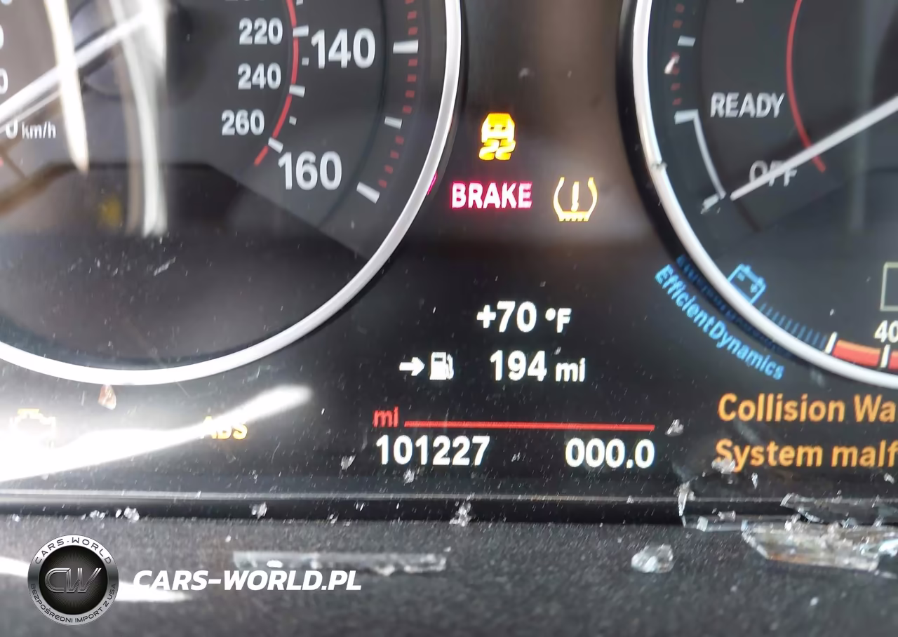2018 BMW 330I xDrive VIN:WBA8D9G5XJNU67702 - 15