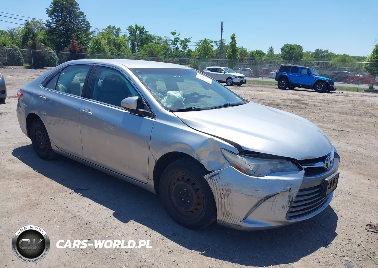 2017 Toyota Camry Le – zdjęcie 1 z 16