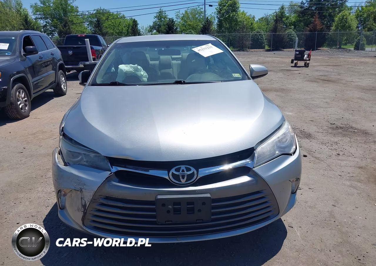 2017 Toyota Camry Le VIN:4T1BF1FK3HU393997 - 12