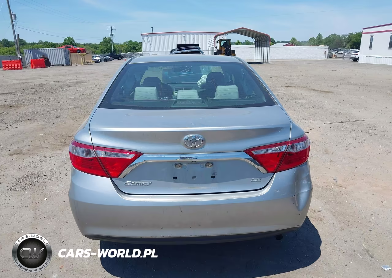 2017 Toyota Camry Le VIN:4T1BF1FK3HU393997 - 16