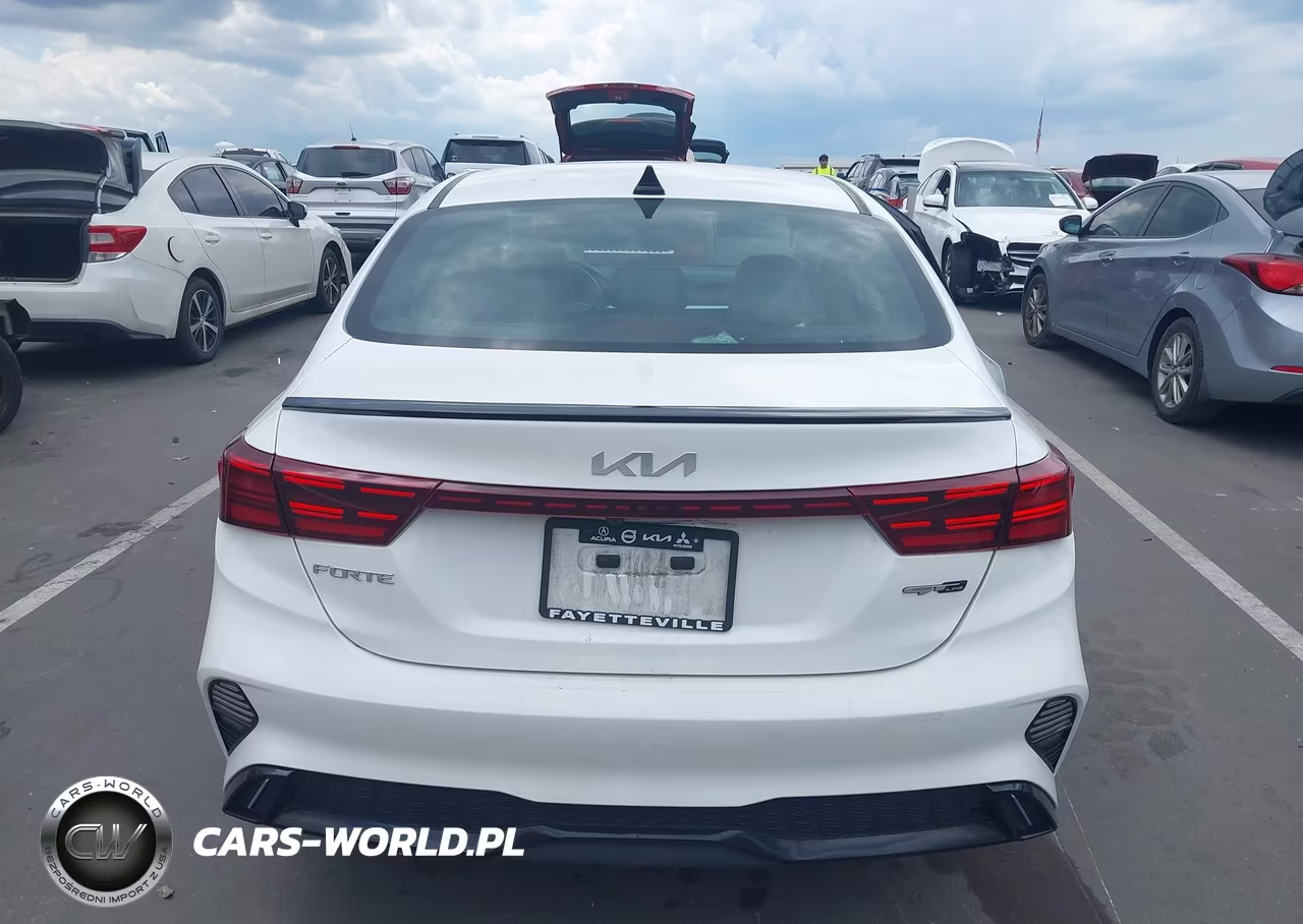 2024 Kia Forte Gt-Line VIN:3KPF54AD0RE799464 - 16