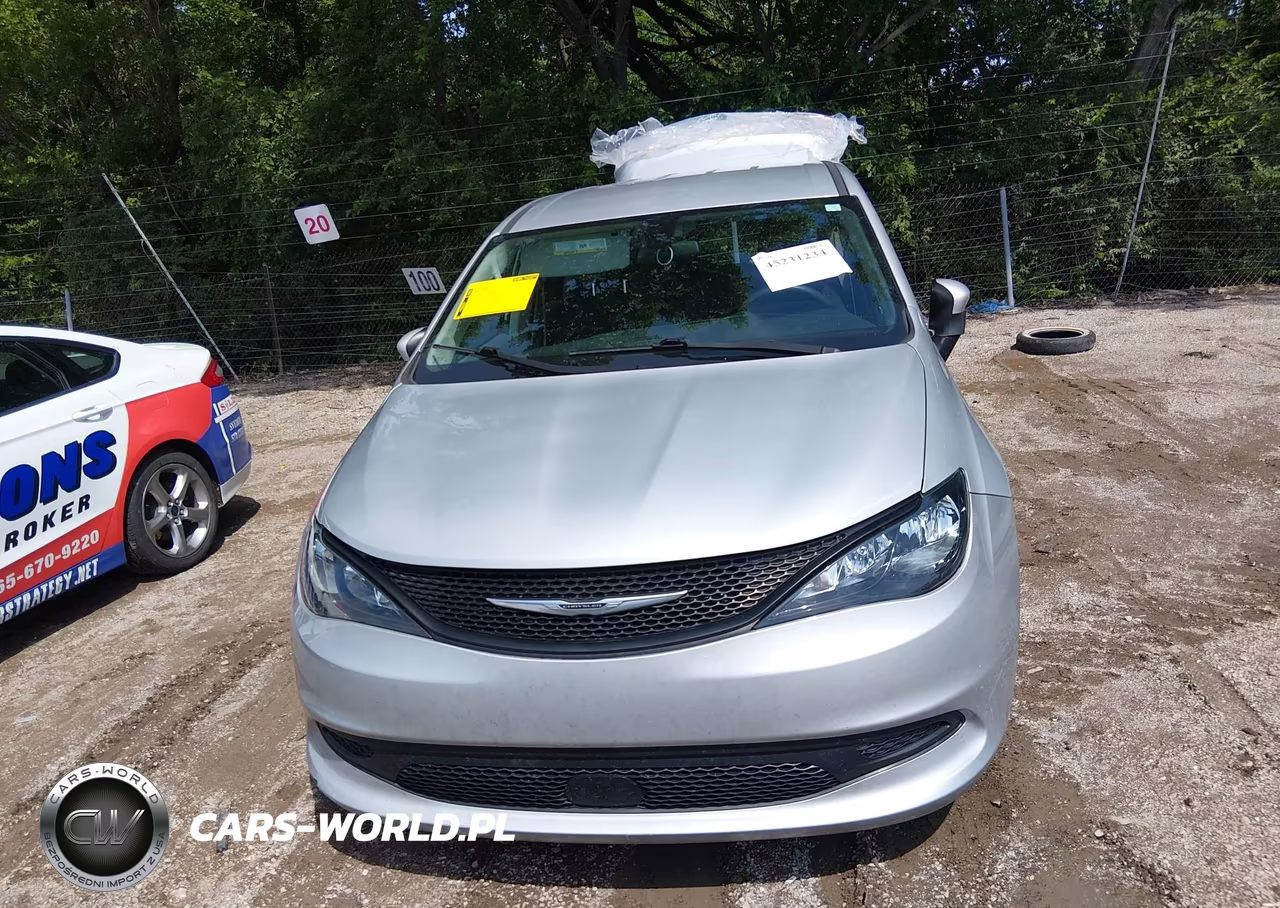 2022 Chrysler Voyager Lx VIN:2C4RC1CG6NR225470 - 13