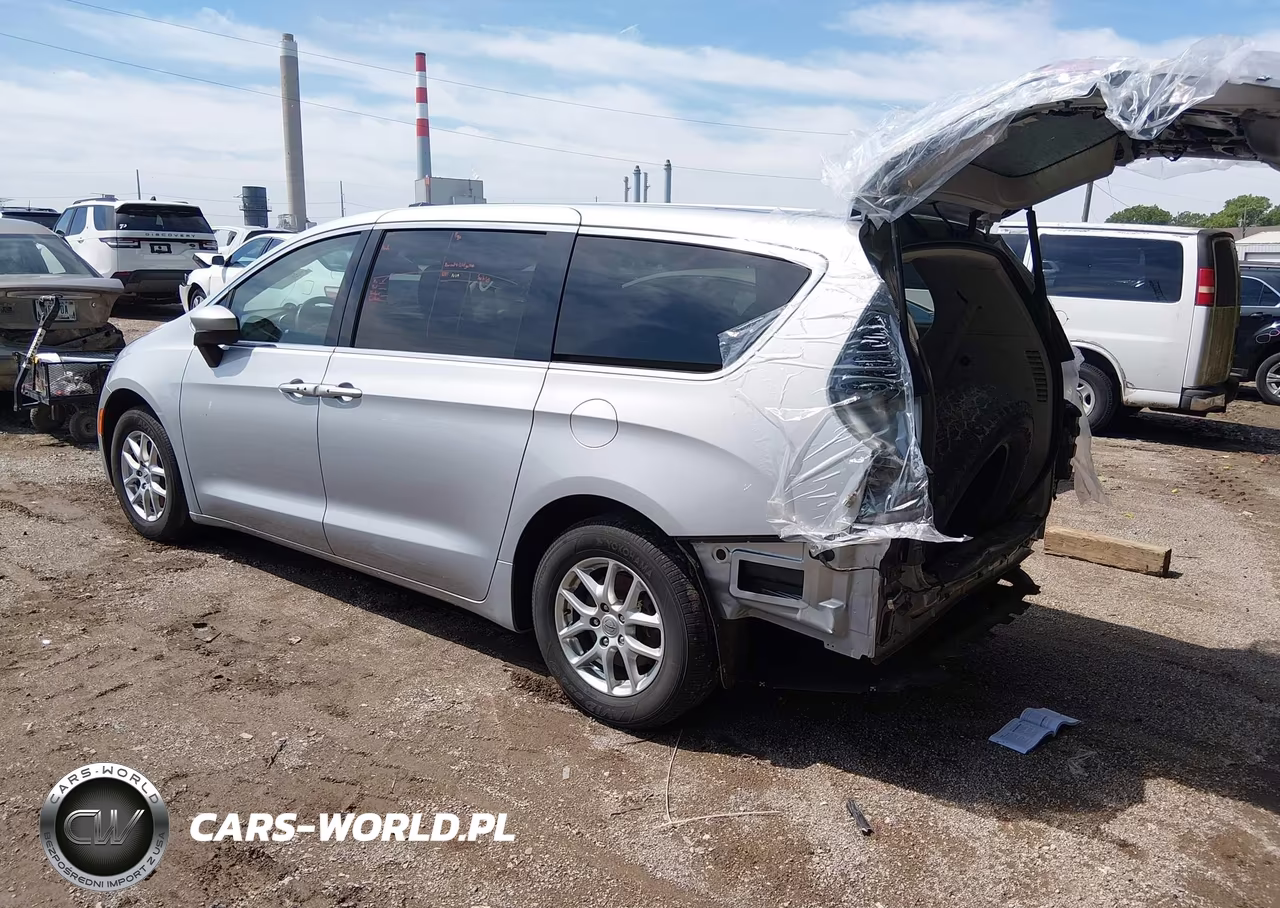 2022 Chrysler Voyager Lx VIN:2C4RC1CG6NR225470 - 3