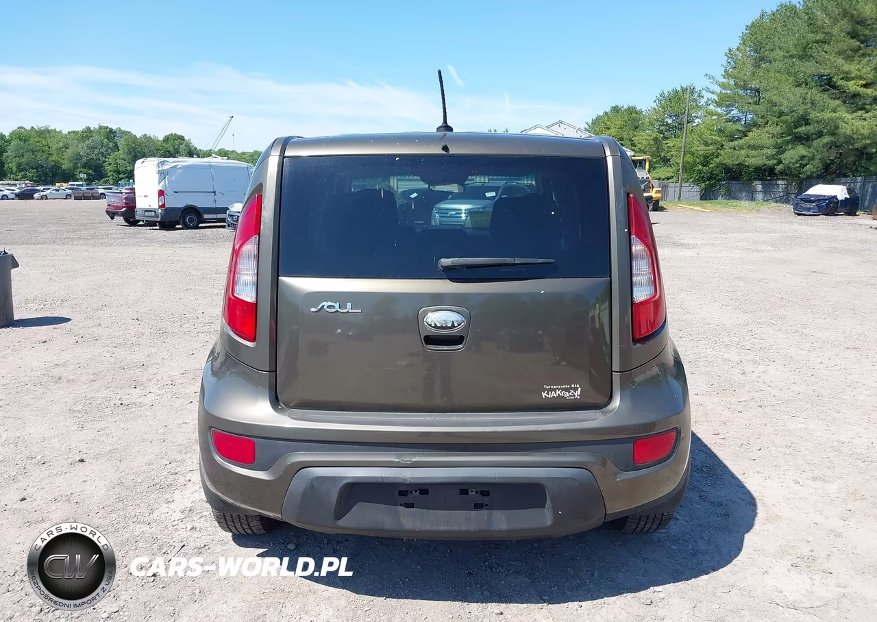 2013 Kia Soul VIN:KNDJT2A59D7558704 - 16