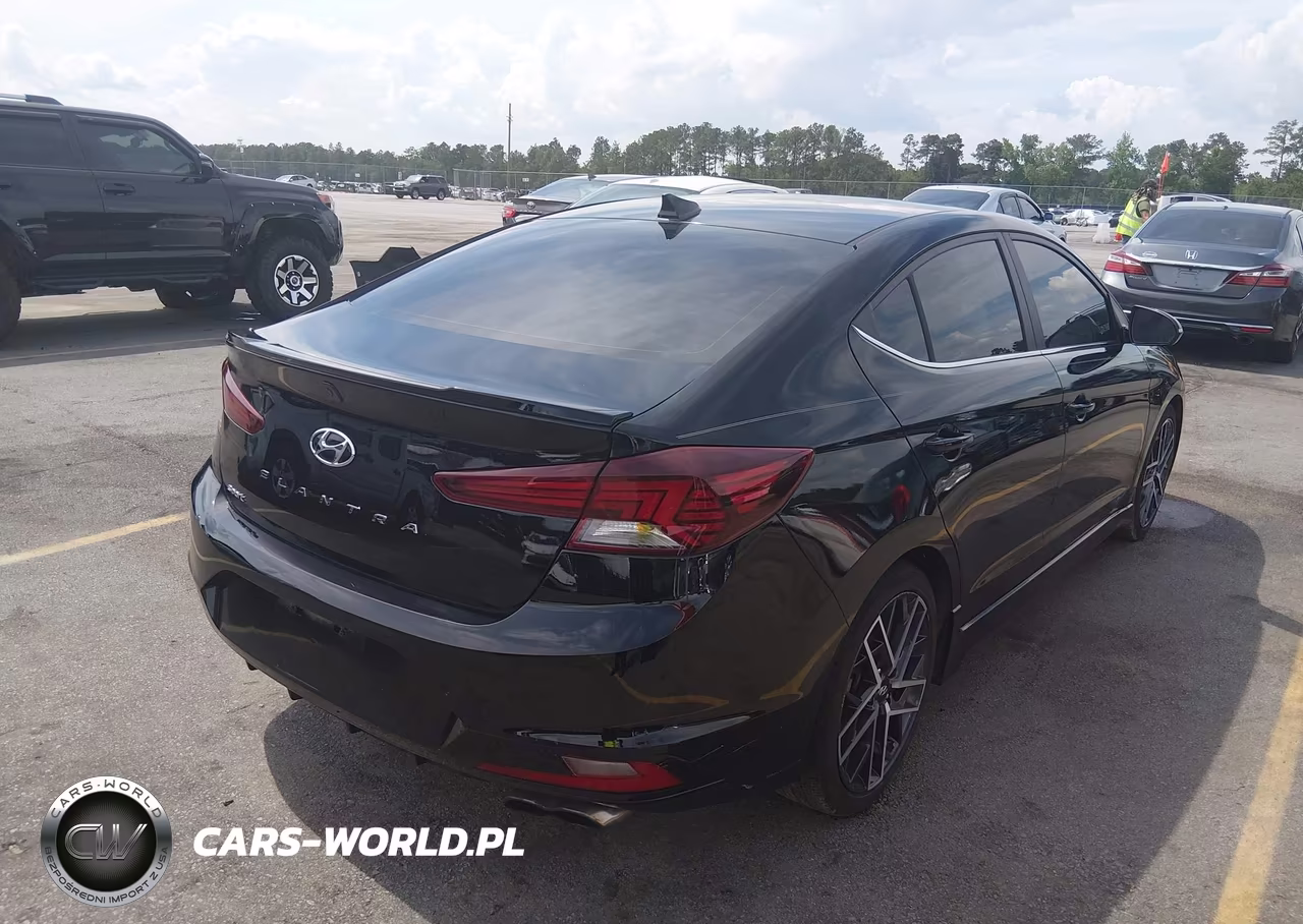 2020 Hyundai Elantra Sport VIN:KMHD04LB7LU020678 - 4