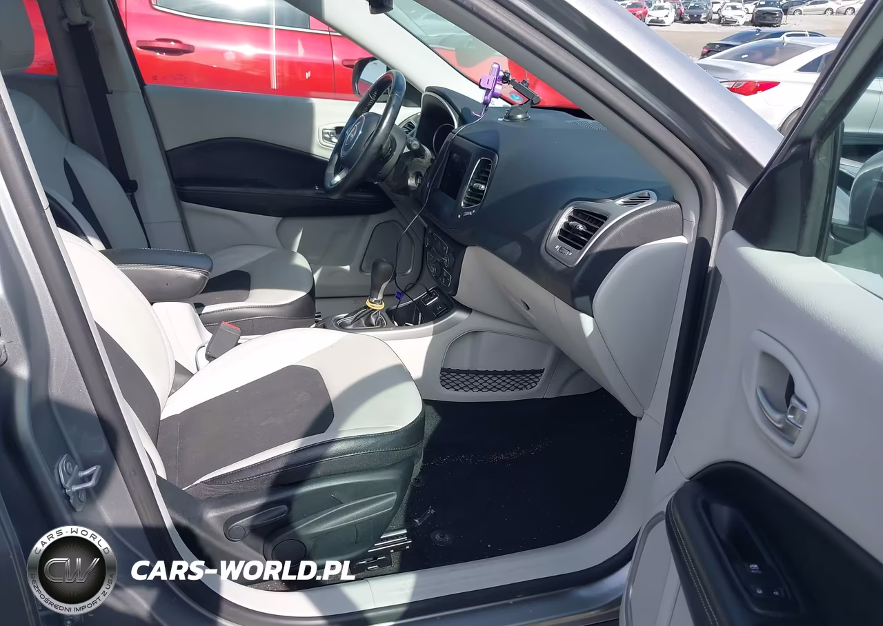 2019 Jeep Compass Sun And Wheel Fwd VIN:3C4NJCBB9KT749288 - 5