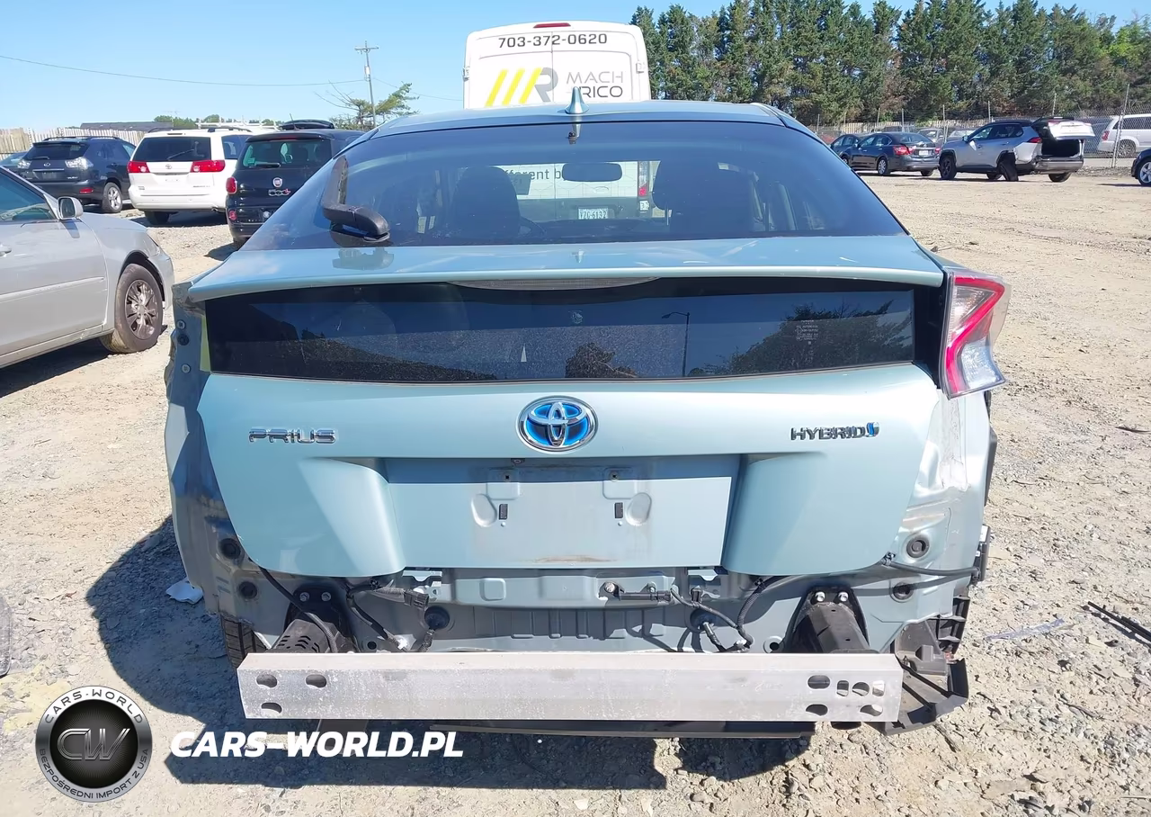 2016 Toyota Prius Four VIN:JTDKARFUXG3522311 - 17
